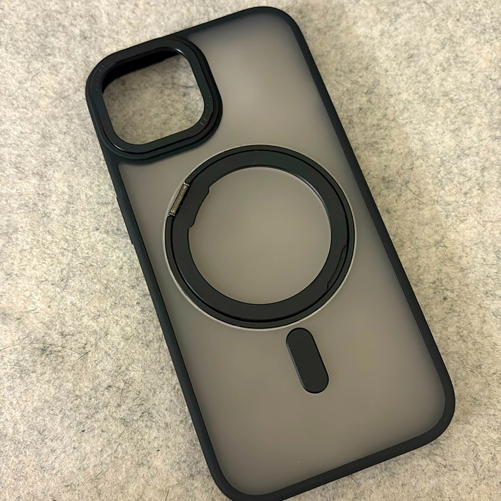 iPhone 15 MagSafe SelfStand Case